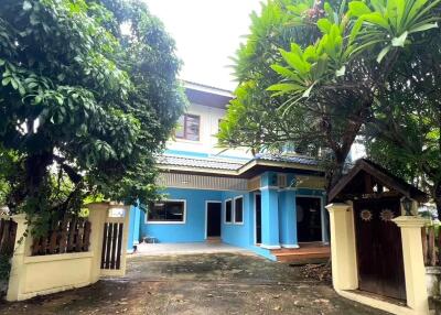 Spacious 5-Bedroom House for Rent in San Phak Wan, Near Hang Dong Road (H108)