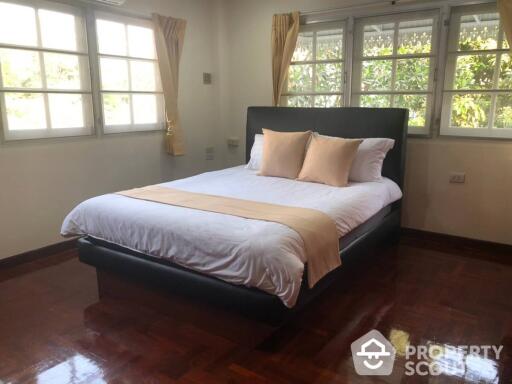 4-BR House near MRT Sutthisan