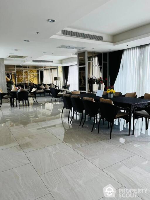 3-BR Condo at Menam Residences in Wat Phraya Krai