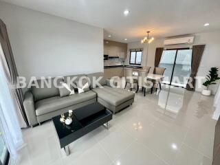 Townhouse at Pleno Sukhumvit-Bangna 2 for rent