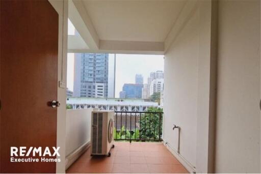 Charming 3-Bedroom Home for Rent in the Heart of Sukhumvit 26!