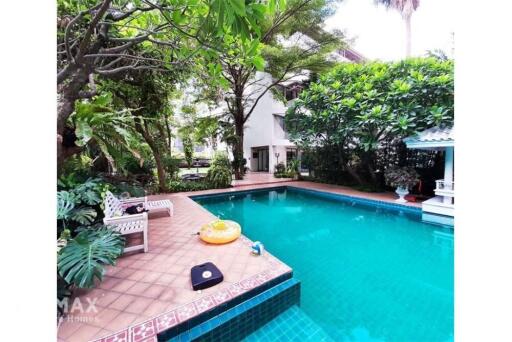 Modern 2bed Low Rise Condo in Prime Location, Steps from BTS Ploenchit!