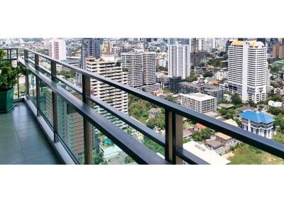 Luxurious 4 Bed Penthouse with Panoramic Views  The Madison 41  BTS Phrom Phong 4 Mins Walk