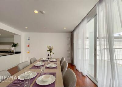 Pet-Friendly 3 Bedroom Condo Near BTS Ekkamai - Newly Renovated