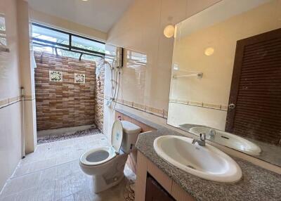 Spacious bathroom with modern amenities