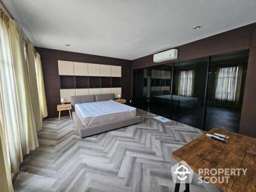 4-BR Townhouse at Ban Klang Krung Grande Vienna Rama 3 in Bang Phong Phang