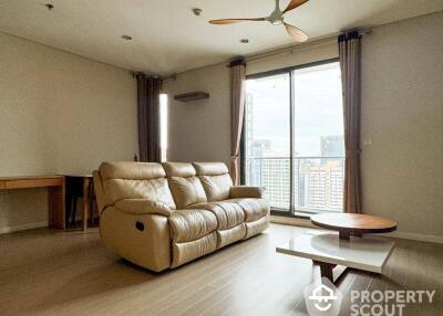 2-BR Condo at Villa Asoke near MRT Phetchaburi