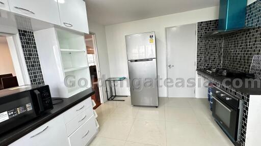 Big 3 Bedrooms Furnished Condo - Sukhumvit 39 (Phrom Phong)