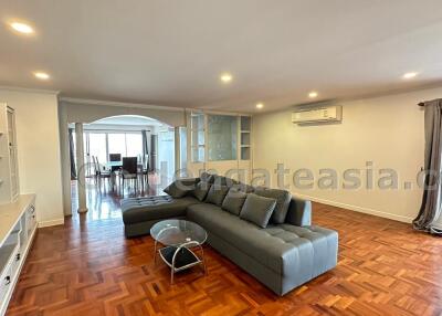 Big 3 Bedrooms Furnished Condo - Sukhumvit 39 (Phrom Phong)