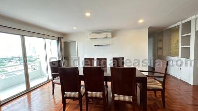 Big 3 Bedrooms Furnished Condo - Sukhumvit 39 (Phrom Phong)