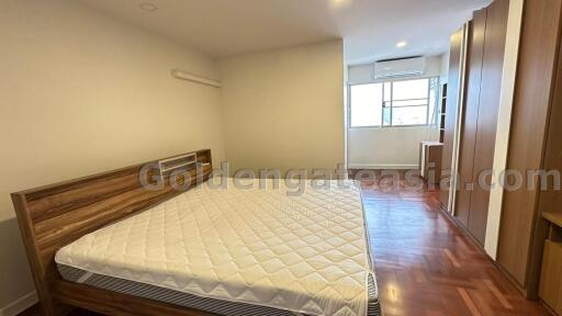 Big 3 Bedrooms Furnished Condo - Sukhumvit 39 (Phrom Phong)