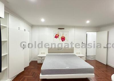 Big 3 Bedrooms Furnished Condo - Sukhumvit 39 (Phrom Phong)