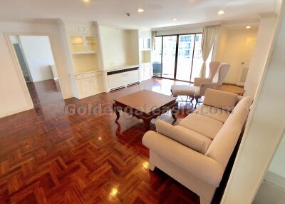 3 Bedrooms Family Apartment with big balconies - Sukhumvit Phrom Phong BTS