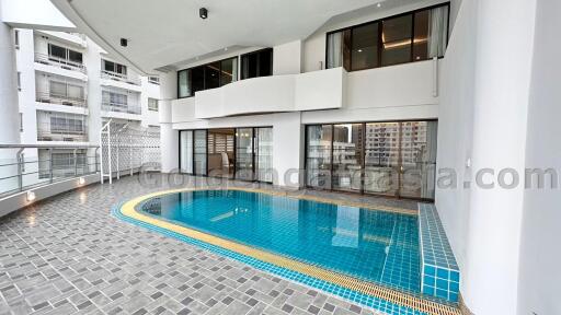 3-Bedrooms Duplex with private plunge pool - Sukhumvit 24 (Phrom Phong BTS)