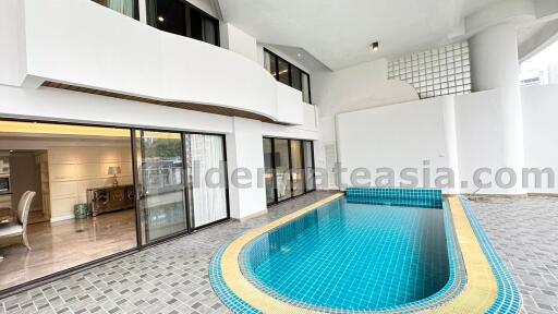 3-Bedrooms Duplex with private plunge pool - Sukhumvit 24 (Phrom Phong BTS)