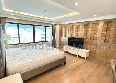 3-Bedrooms Duplex with private plunge pool - Sukhumvit 24 (Phrom Phong BTS)