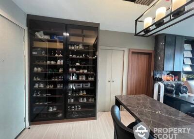 2-BR Condo at Life Asoke - Rama 9 near MRT Phra Ram 9