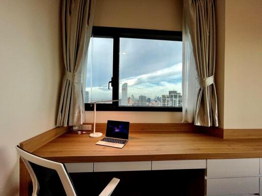 1 bedroom condo for rent at Wyne by Sansiri