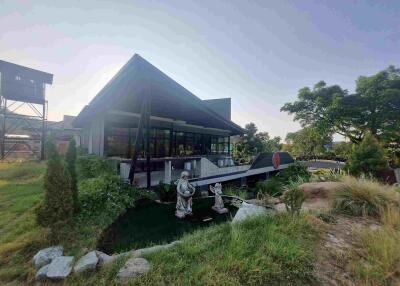 Exterior view of a modern house with greenery