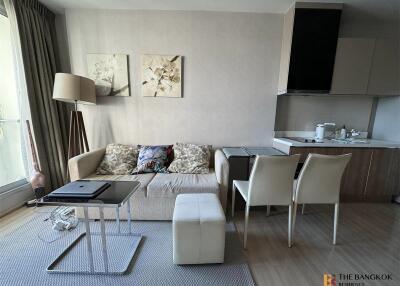 RHYTHM Sathorn BTS SAPHAN TAKSIN 1 Bed 1 Bath  C2407300429