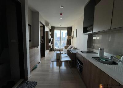 RHYTHM Sathorn BTS SAPHAN TAKSIN 1 Bed 1 Bath  C2407300429