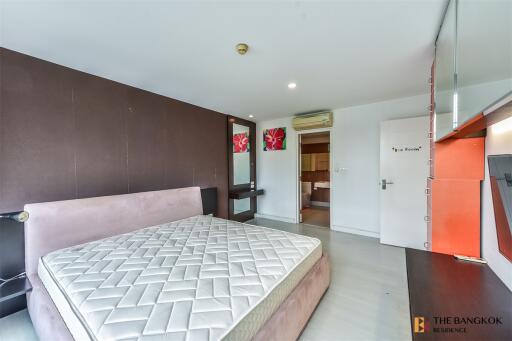 The Bangkok Sathorn-Taksin BTS KRUNG THON BURI 2 Bed 2 Bath  C2310170224