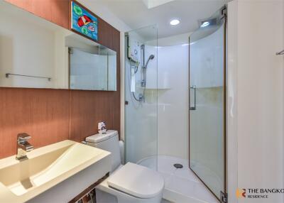 The Bangkok Sathorn-Taksin BTS KRUNG THON BURI 2 Bed 2 Bath  C2310170224