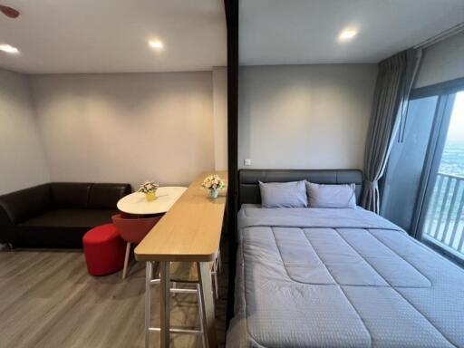 Studio apartment with sleeping and living area