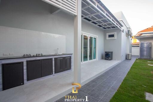 Luxury New 3 Bedroom Pool Villa For Sale - Soi Hua Hin 102