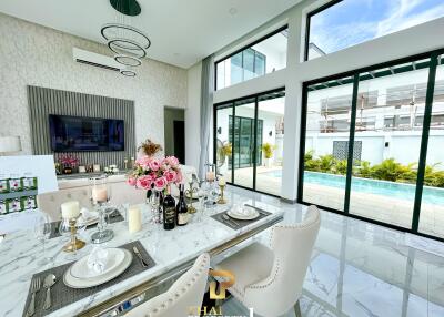 Luxury 3 Bed Pool Villa - Layan Residence Pattaya