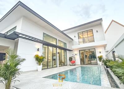 Luxury 3 Bed Pool Villa - Layan Residence Pattaya