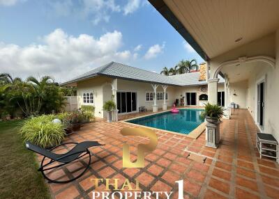 Pool Villa 4 Bedroom, 200 meters from Mabrachan Lake East Pattaya