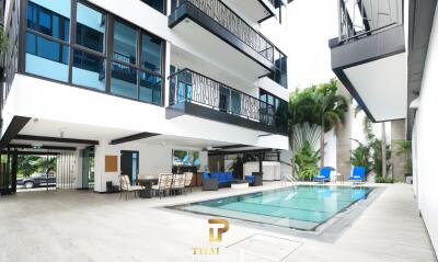 Private Resort for Sale on Pratamnak 14 Rooms Fully Leased Long-term