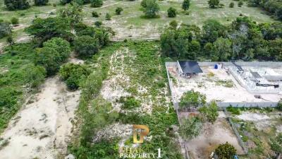 1 Rai 2 Ngan Land For Sale - Black Mountain Area Hua Hin