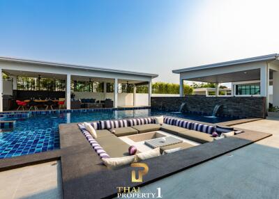 Modern Luxury Pool Villa At Palm Garden Hua Hin / Cha Am