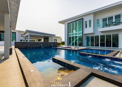 Modern Luxury Pool Villa At Palm Garden Hua Hin / Cha Am