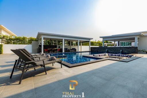 Modern Luxury Pool Villa At Palm Garden Hua Hin / Cha Am