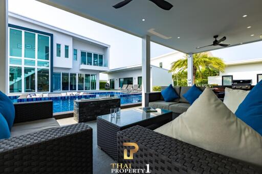 Modern Luxury Pool Villa At Palm Garden Hua Hin / Cha Am