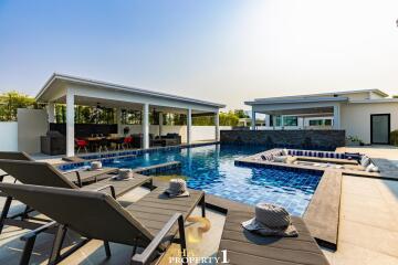 Modern Luxury Pool Villa At Palm Garden Hua Hin / Cha Am