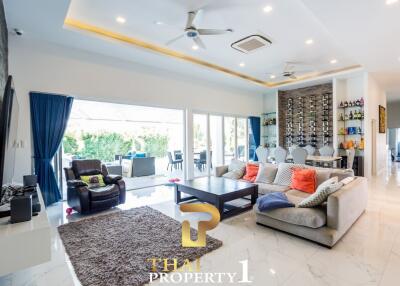 Modern High Quality 4 Bed Pool Villa For Sale - Hua Hin Soi 70