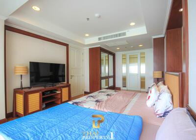 Stunning Beachfront 3 Bed Unit For Sale - Cha Am Long Beach