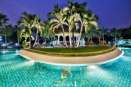 Jomtien Yacht Club - Luxury 4 Bedroom Pool Villa