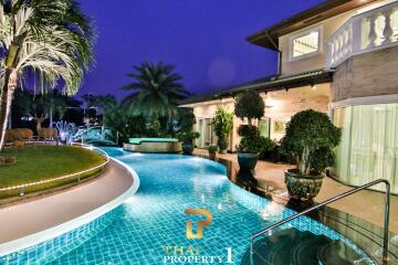 Jomtien Yacht Club - Luxury 4 Bedroom Pool Villa