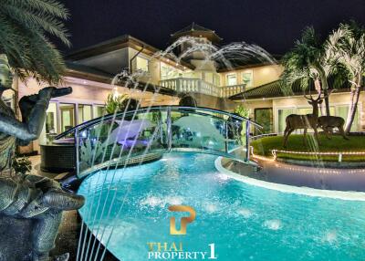 Jomtien Yacht Club - Luxury 4 Bedroom Pool Villa