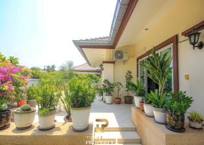 Gorgeous 3 Bed Villa At Emerald Resort Hua Hin Soi 112