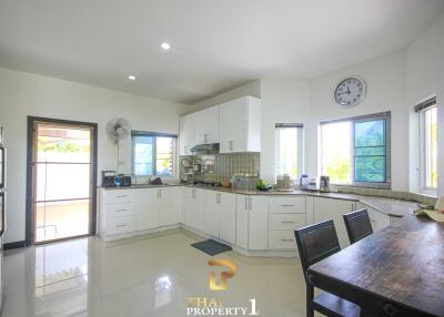 Gorgeous 3 Bed Villa At Emerald Resort Hua Hin Soi 112