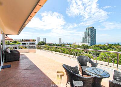 Top Floor Stunning View Condo At - Pratumnak Hill Pattaya