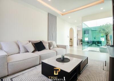 New Private Modern Luxury Pool Villa in Hua Hin Soi 112