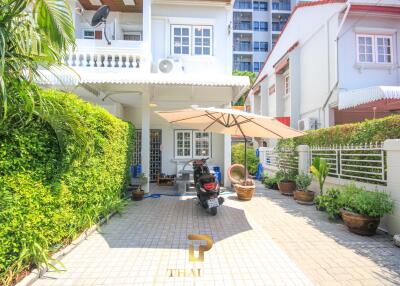 Great Located 3 Bedroom Townhouse By Main Road - Hua Hin Soi 104/1