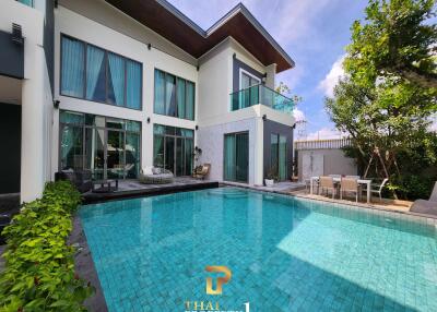 Modern Luxury 6 Bedroom Pool Villa - 98 LakeVille Mabprachan